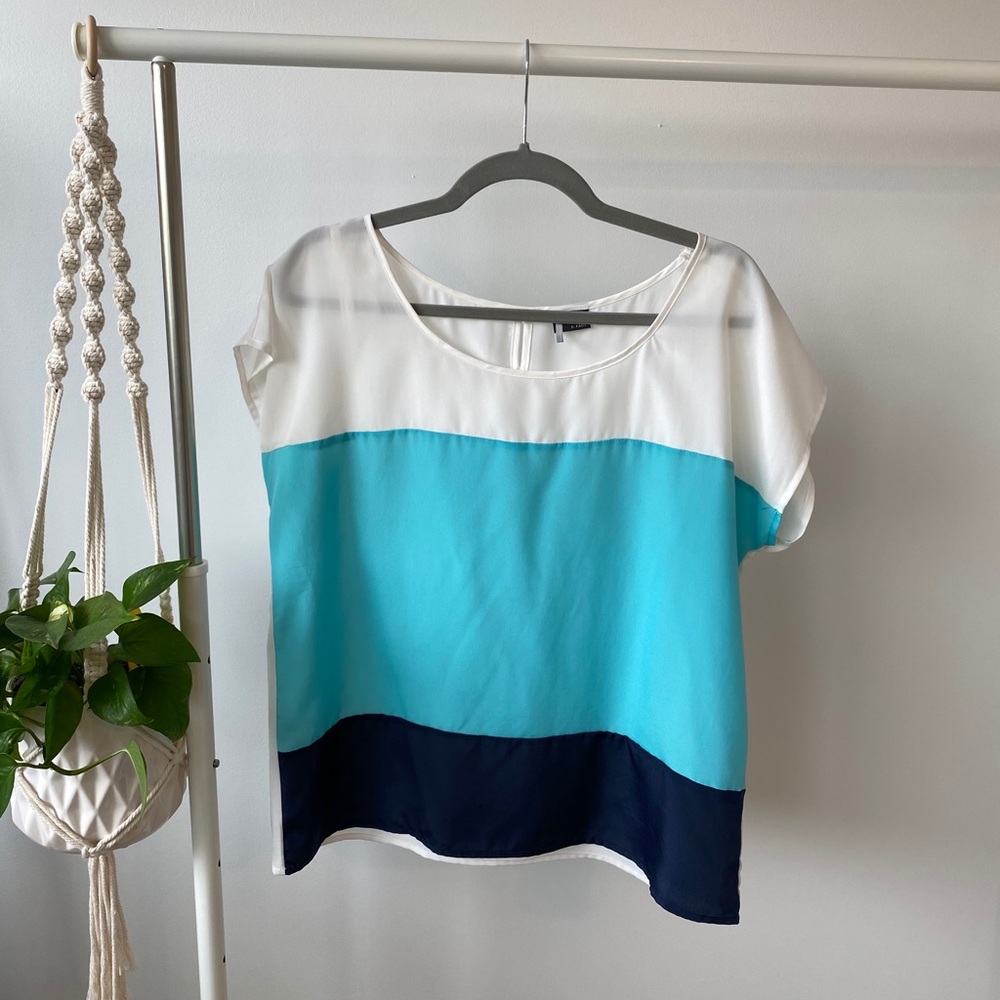 Urban Outfitters T shirt blouse